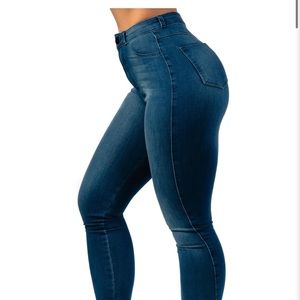 Fit jeans (never worn)